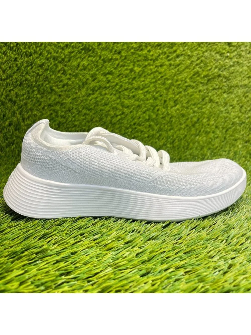 Allbirds Tree Runner Go Womens Size 6 White Athletic Running Shoes Sneakers